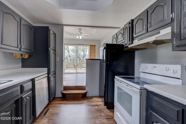 2028 S Porter Avenue, Joplin, MO 64804