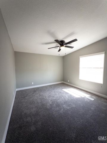 8925 Oleander Avenue, California City, CA 93505