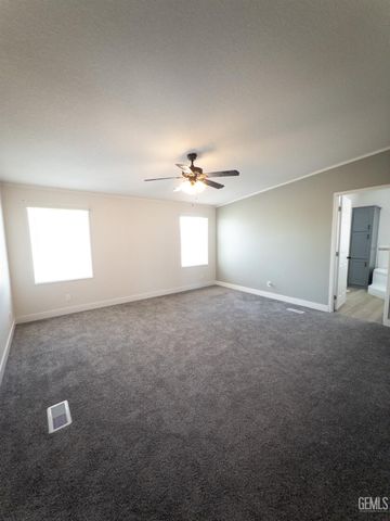 8925 Oleander Avenue, California City, CA 93505