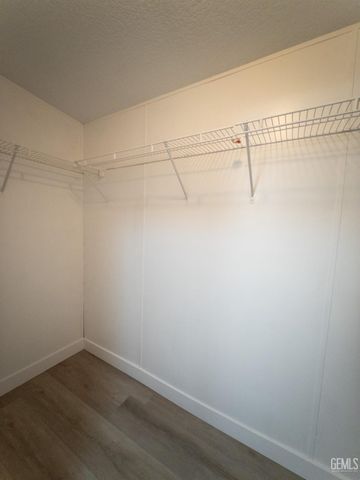 8925 Oleander Avenue, California City, CA 93505