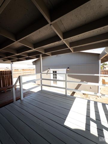 8925 Oleander Avenue, California City, CA 93505