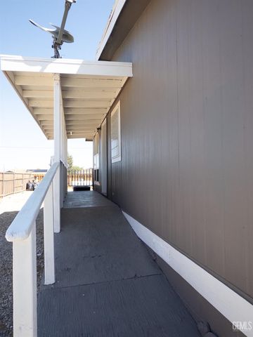 8925 Oleander Avenue, California City, CA 93505