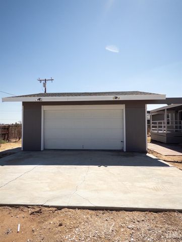 8925 Oleander Avenue, California City, CA 93505