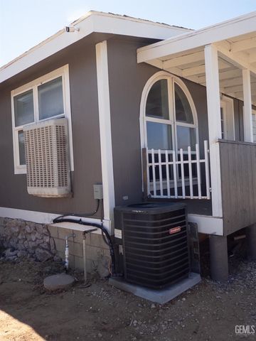 8925 Oleander Avenue, California City, CA 93505