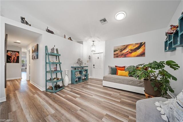 1638 Triangle Palm TER, Naples, FL 34119