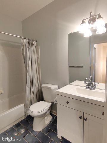 106 GRACE LN, Falls Church, VA 22046