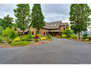 36910 EDGEHILL Rd, Springfield, OR 97478