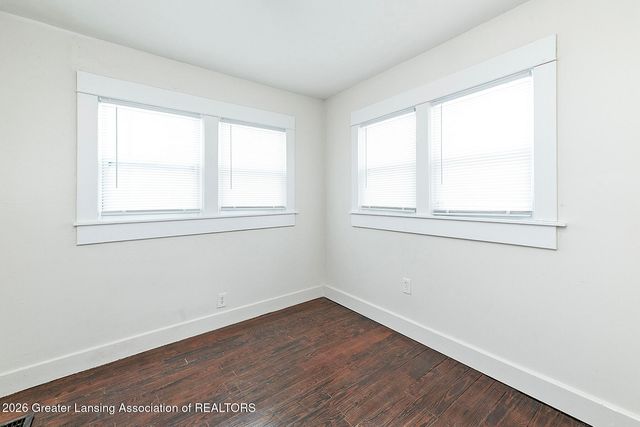 421 S Clemens Avenue, Lansing, MI 48912