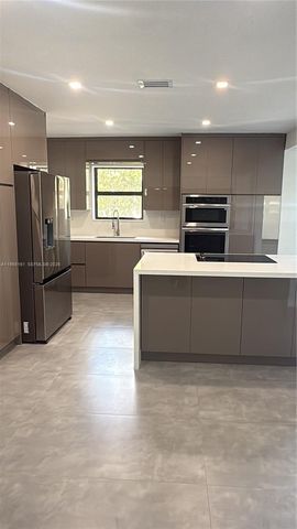 12615 N Miami Ave, North Miami, FL 33168