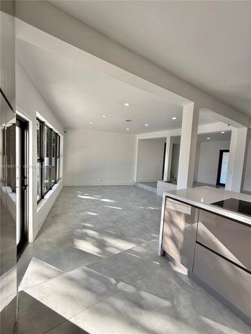 12615 N Miami Ave, North Miami, FL 33168