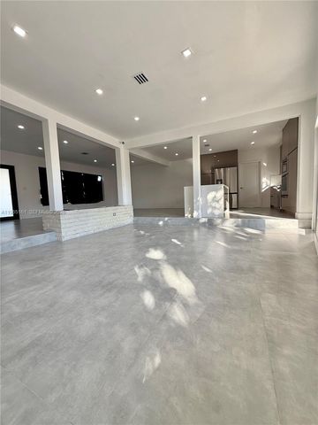 12615 N Miami Ave, North Miami, FL 33168