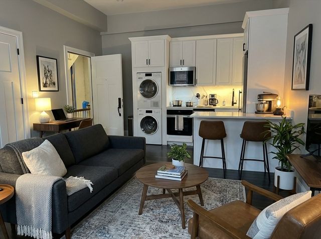 105 Charles Street 1, Boston, MA 02114