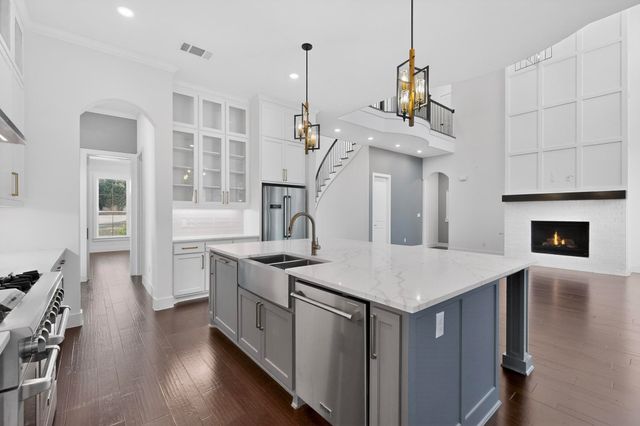 306 Terrace Lane, Cedar Hill, TX 75104