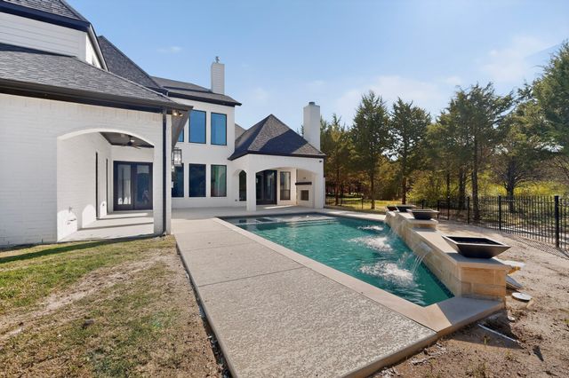 306 Terrace Lane, Cedar Hill, TX 75104