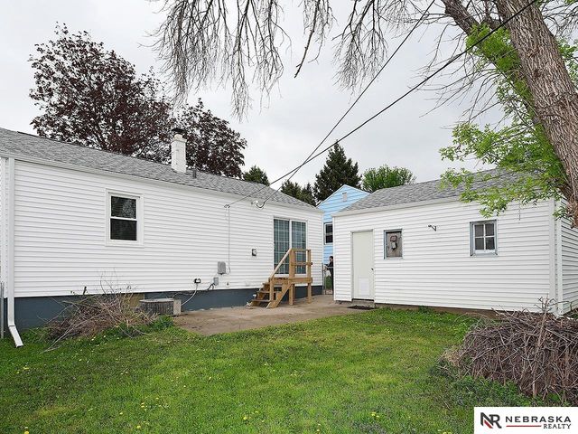 4864 S 51st Street, Omaha, NE 68117