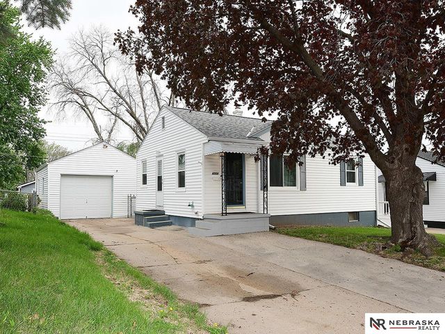 4864 S 51st Street, Omaha, NE 68117