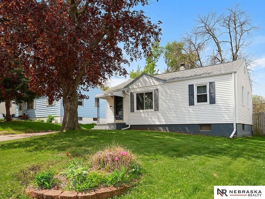4864 S 51st Street, Omaha, NE 68117