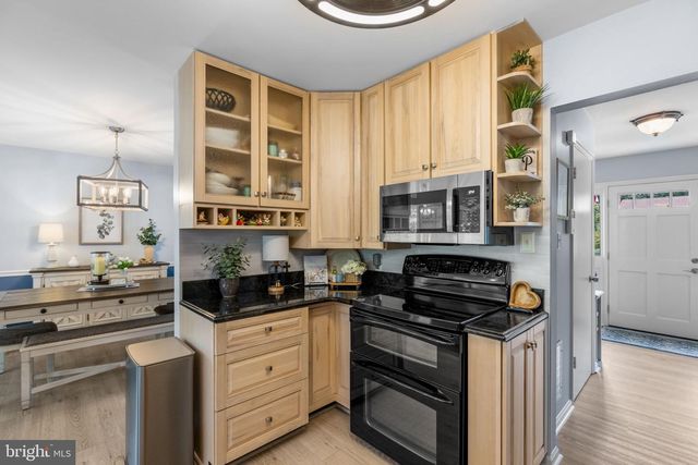 3507 MOUNT BURNSIDE WAY, Woodbridge, VA 22192