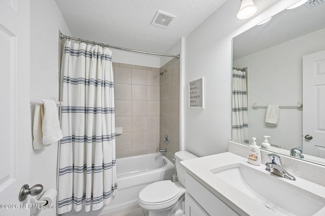 41 LANCELOT Drive, Palm Coast, FL 32137
