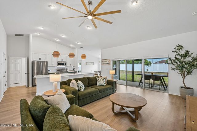 41 LANCELOT Drive, Palm Coast, FL 32137