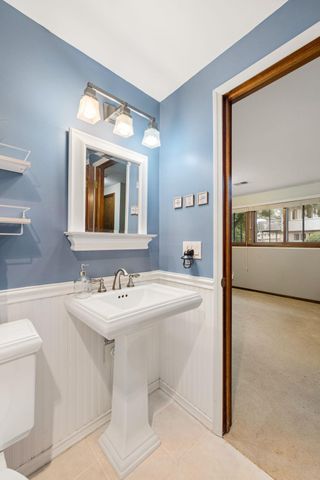 899 Lawnview Avenue, Shoreview, MN 55126
