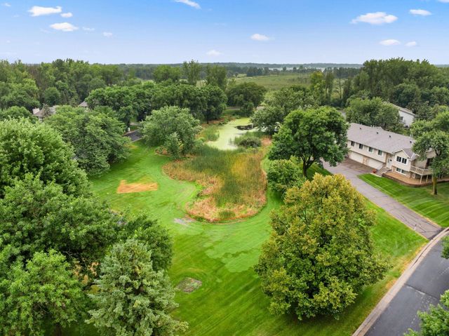 899 Lawnview Avenue, Shoreview, MN 55126