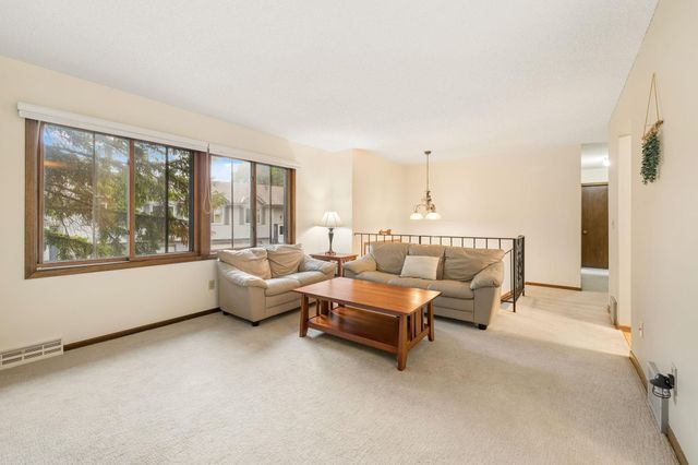 899 Lawnview Avenue, Shoreview, MN 55126
