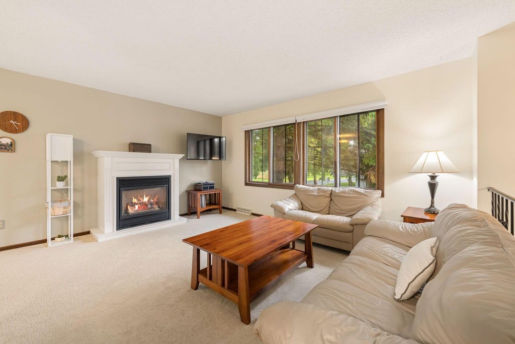 899 Lawnview Avenue, Shoreview, MN 55126 — photo 3
