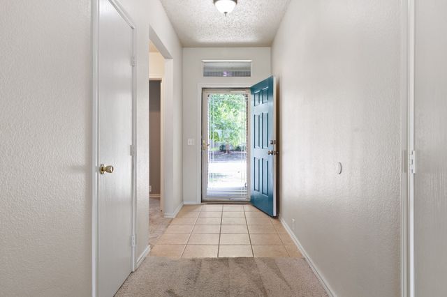815 Creekside Drive, Glenn Heights, TX 75154