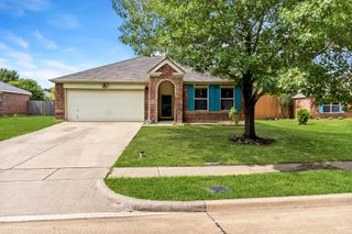 815 Creekside Drive, Glenn Heights, TX 75154