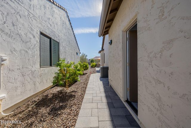 16567 W SHEILA Lane, Goodyear, AZ 85395