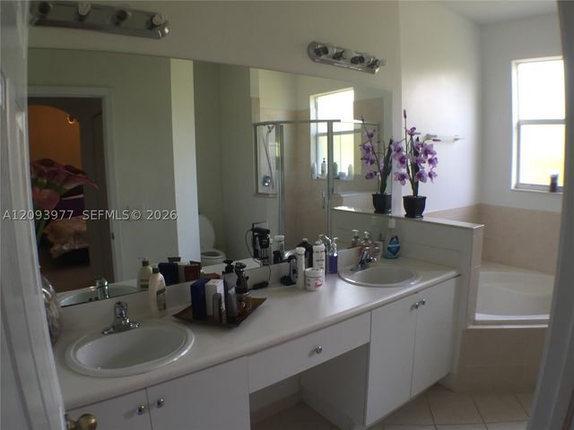 6243 SW 165th Ave, Miami, FL 33193