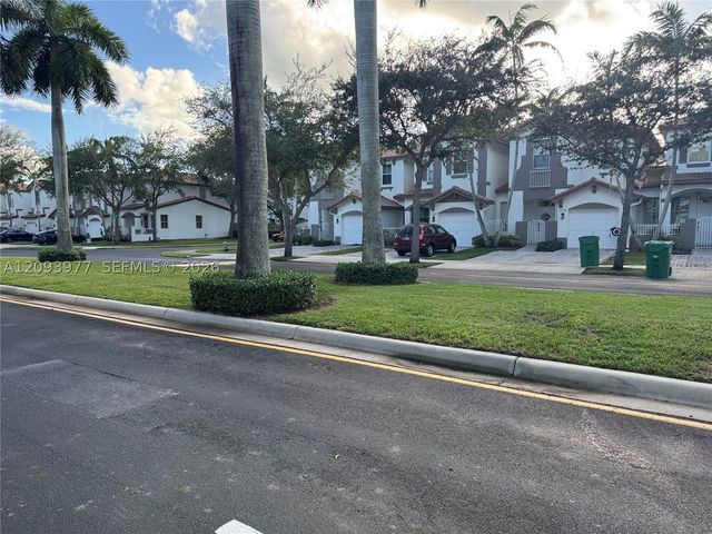 6243 SW 165th Ave, Miami, FL 33193