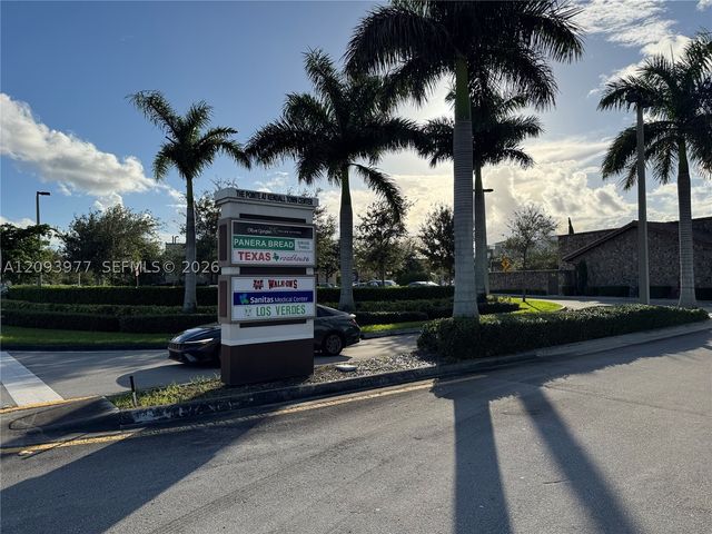 6243 SW 165th Ave, Miami, FL 33193