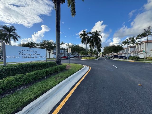 6243 SW 165th Ave, Miami, FL 33193