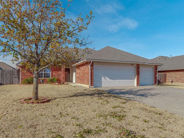 617 N White Tail Way, Mustang, OK 73064