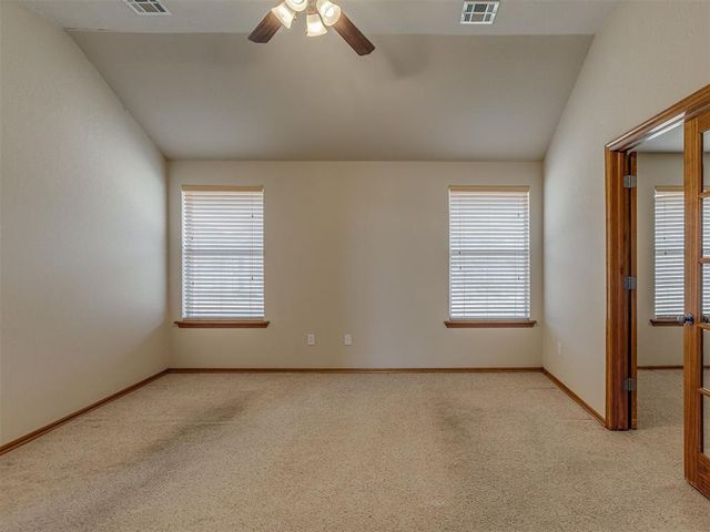 617 N White Tail Way, Mustang, OK 73064