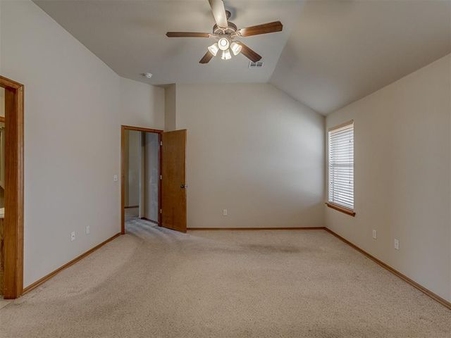 617 N White Tail Way, Mustang, OK 73064