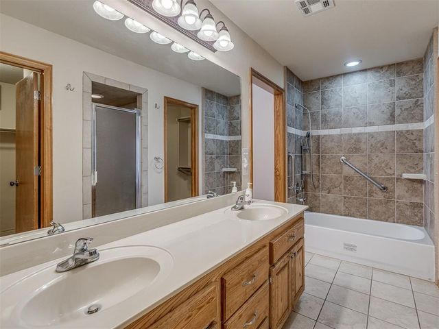 617 N White Tail Way, Mustang, OK 73064