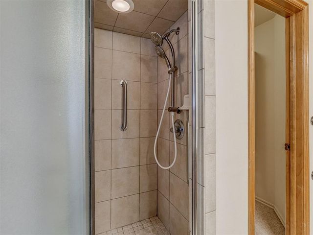 617 N White Tail Way, Mustang, OK 73064