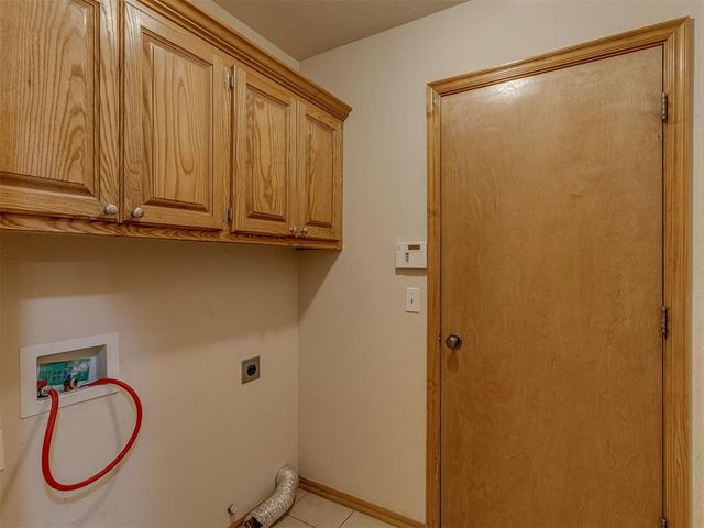 617 N White Tail Way, Mustang, OK 73064