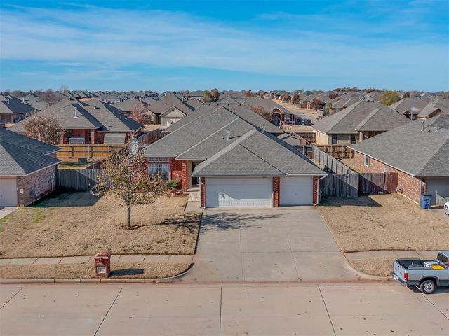 617 N White Tail Way, Mustang, OK 73064