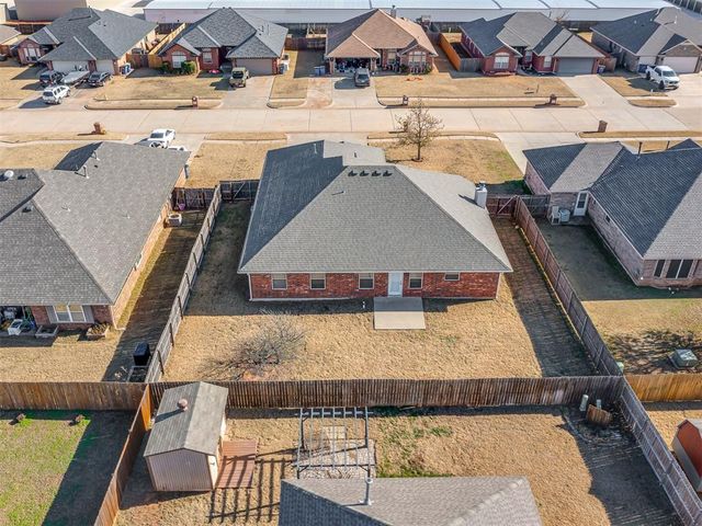 617 N White Tail Way, Mustang, OK 73064