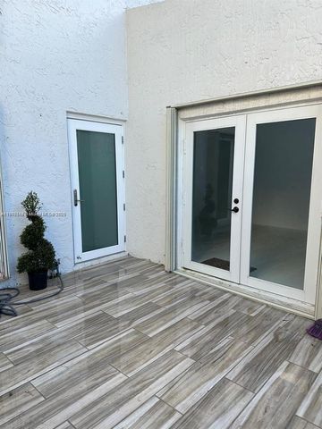 10916 SW 70th Ter, Miami, FL 33173