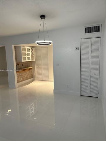 10916 SW 70th Ter, Miami, FL 33173