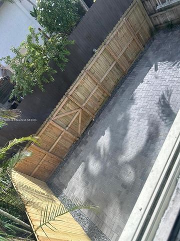 10916 SW 70th Ter, Miami, FL 33173