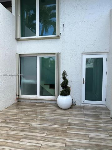 10916 SW 70th Ter, Miami, FL 33173