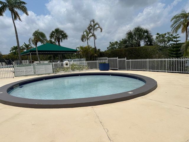 10916 SW 70th Ter, Miami, FL 33173