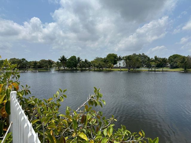 10916 SW 70th Ter, Miami, FL 33173