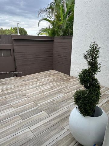 10916 SW 70th Ter, Miami, FL 33173